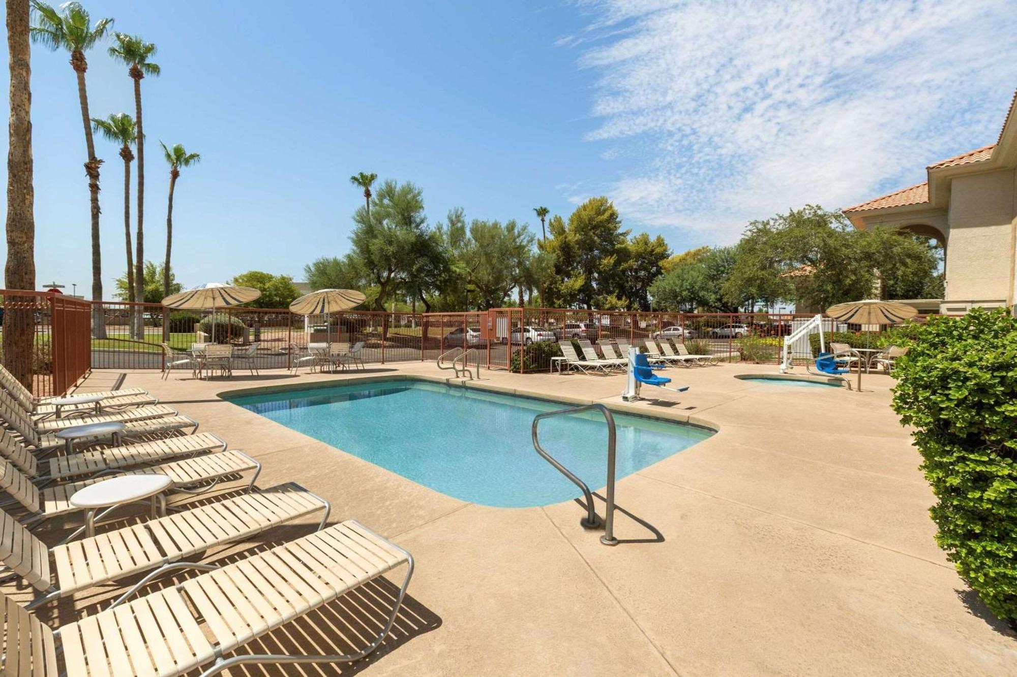 Country Inn & Suites By Radisson, Phoenix Airport, Az Экстерьер фото